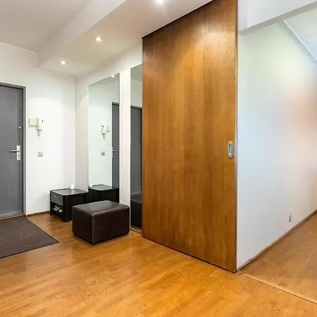 Διαμέρισμα Cozy Right In Centre *